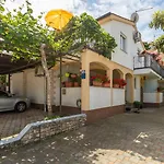 Helles Nur 350 Meter Zum Mit Meerblick Und Schoener Terrasse
