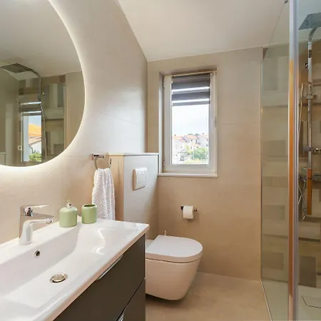 Apartman Helles Nur 350 Meter Zum Mit Meerblick Und Schoener Terrasse *